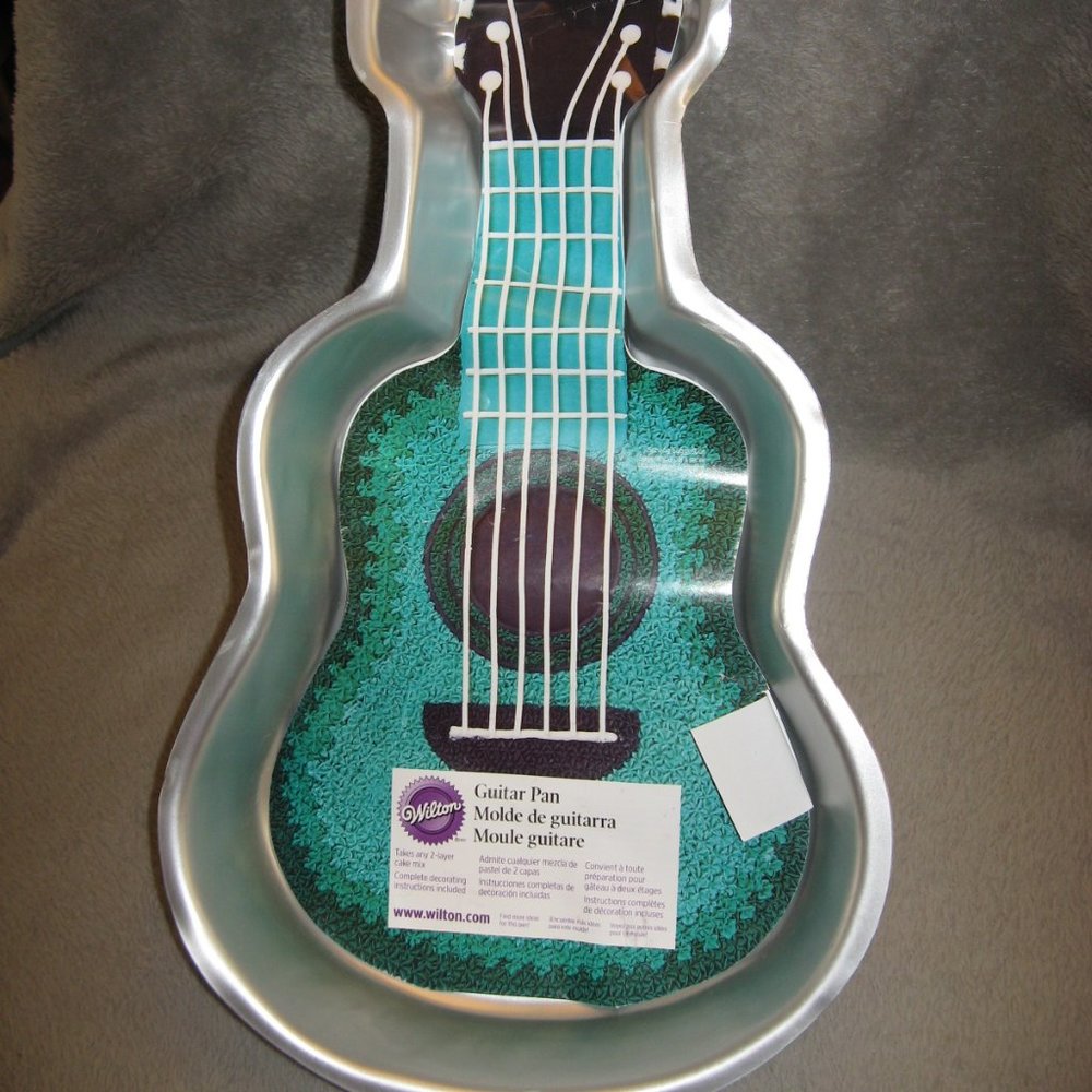Wilton Cake Pan ~ Acoustic Guitar Electric A2